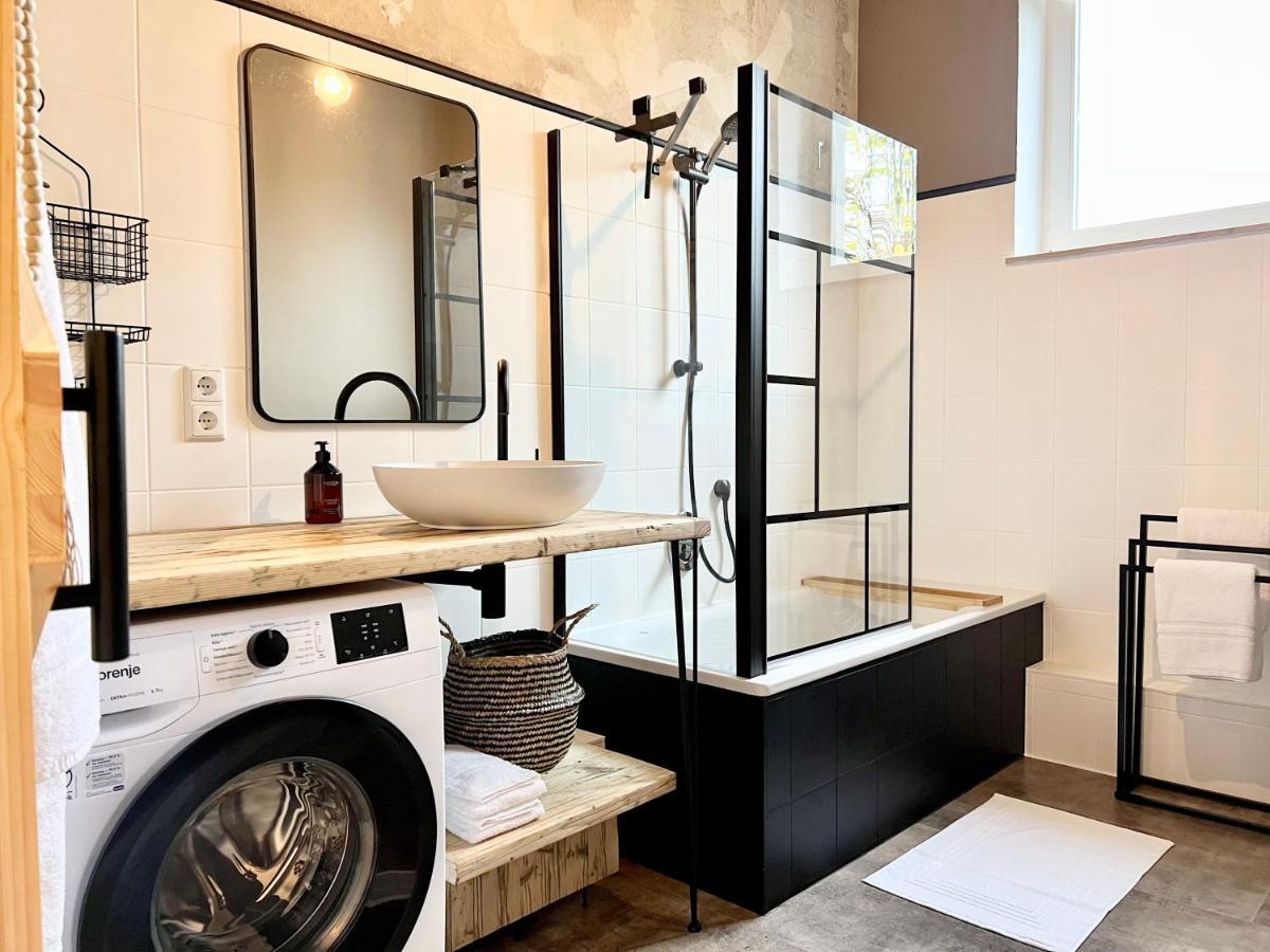 Makers And Rooms Apartment 01 Pauline 110Qm Parkplatz 1-4 Personen Detmold Zewnętrze zdjęcie